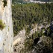 Últimas pinceladas - Ramón Cadalàs cambiando unos parabolts en el último gran largo de El río que nos lleva 