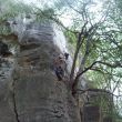 Escalando 'Don Bosco' (6a / 5.10a) - Al fondo est Manuel F. Coronel abriendo Monciel (6b / 5.10c)