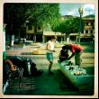 Comida en Cariamanga - Preparando unos bocatas en la plaza del pueblo. 