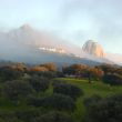 panoramica - En esta foto se aprecian los dos peones, el de la derecha corresponde a la pea buitrera.