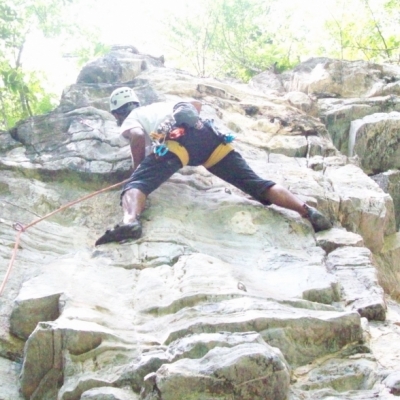 Abriendo "Chiva de Fidel" (6c / 5.11a) por primera vez.